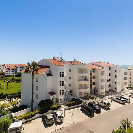 Let The Sun In - Walking To The By Algarve Dream Holidays