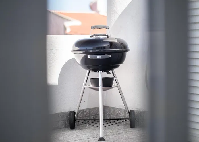 Let The Sun In - Walking To The By Algarve Dream Holidays *