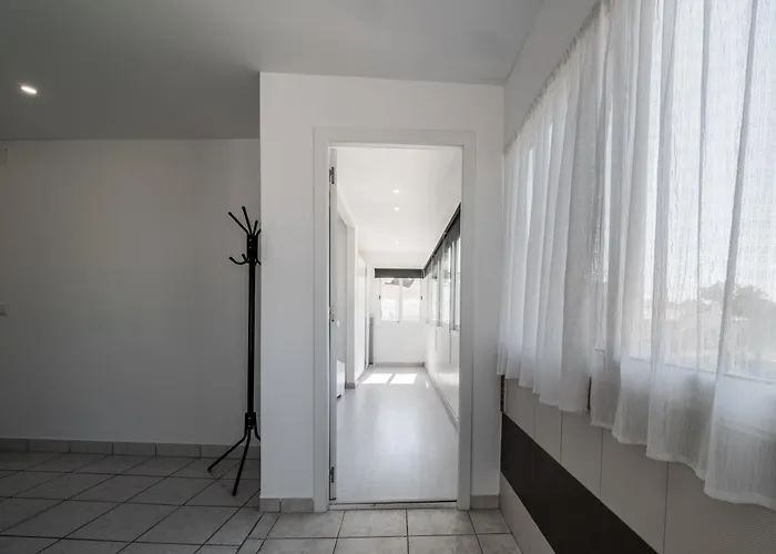 Let The Sun In - Walking To The By Algarve Dream Holidays * Albufeira