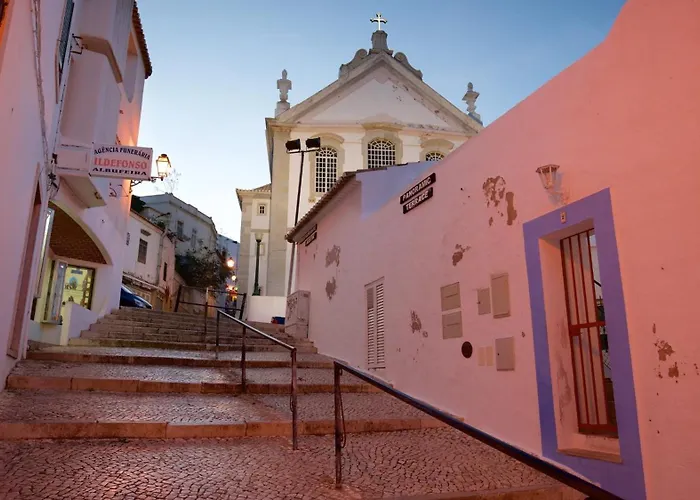 Let The Sun In - Walking To The By Algarve Dream Holidays *