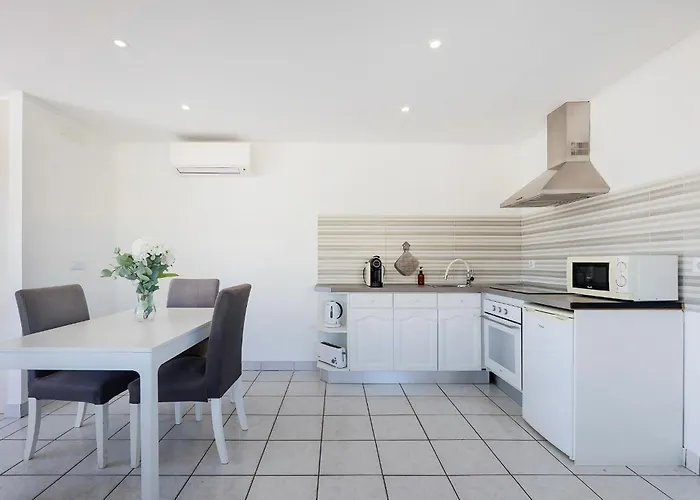 Apartamento Let The Sun In - Walking To The By Algarve Dream Holidays Albufeira